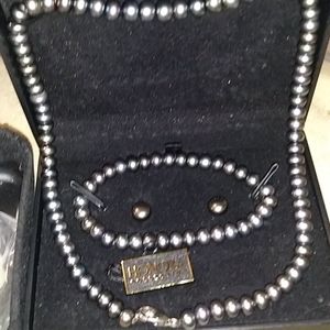 Honora pearls